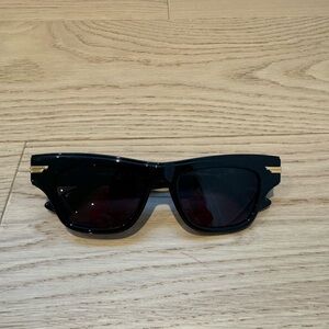 Bottega Veneta Cateye sunglasses